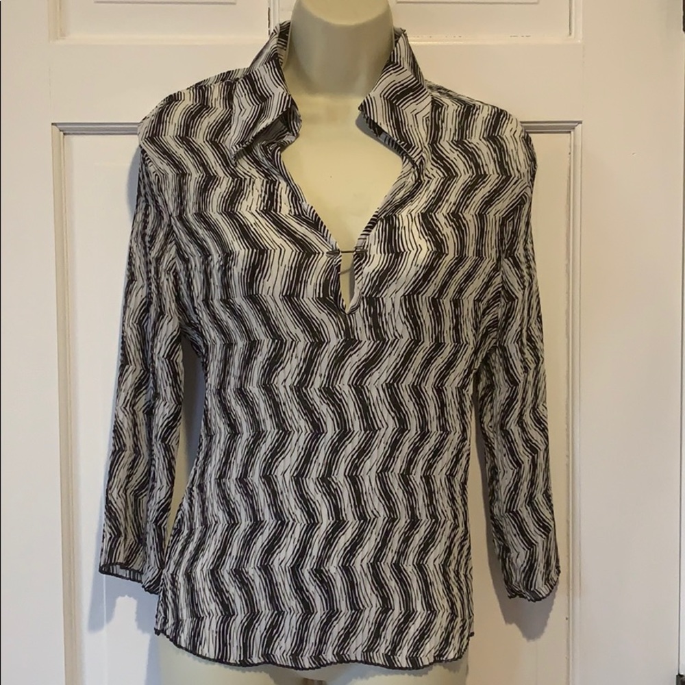 Black and White blouse‎ by Le Caviar - Size Large